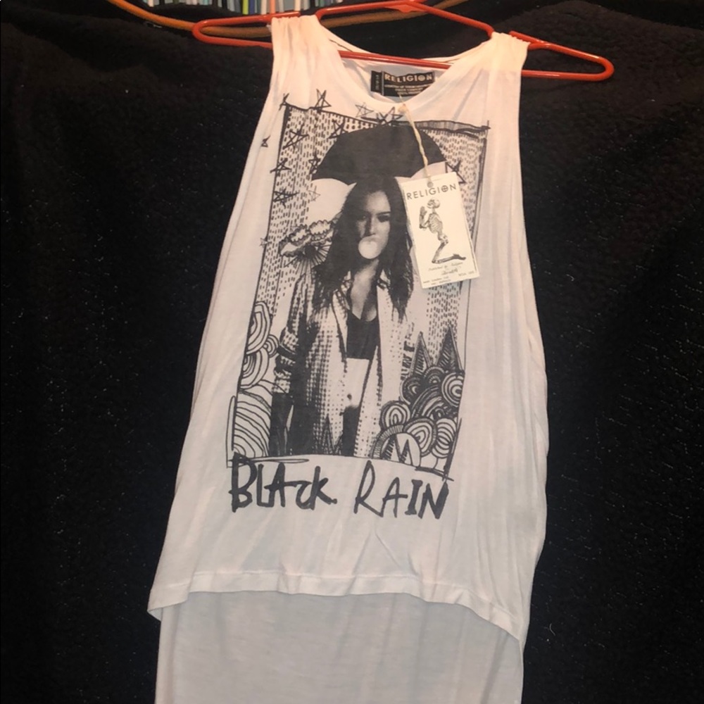 White tank tap